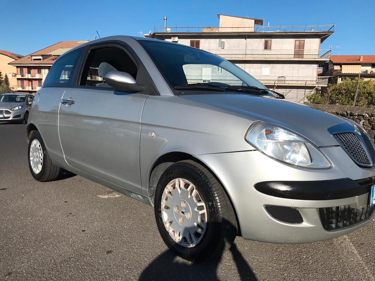 Lancia Ypsilon 1.3MLJT BASSI CONSUMI CHIAMA