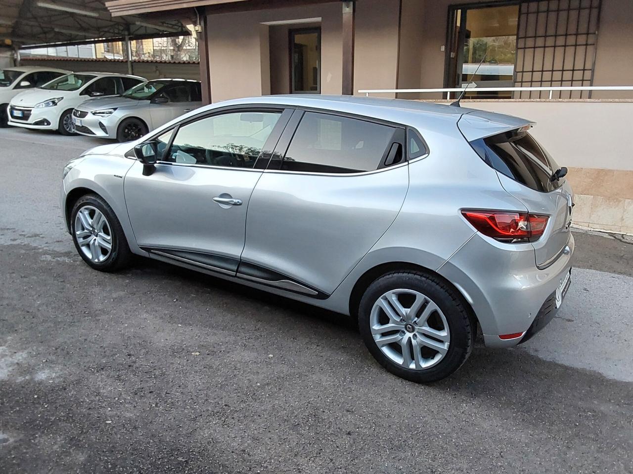 Renault Clio 1.5 dCi 8V 90 CV Duel