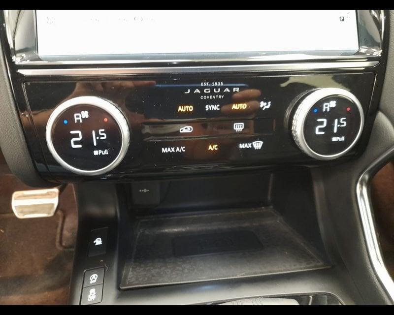 Jaguar E-Pace 2.0d i4 mhev R-Dynamic HSE awd 163cv auto