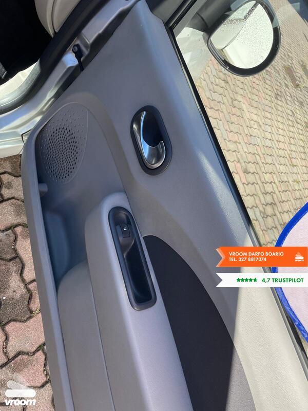 RENAULT Twingo 2ª serie Twingo 1.2 16V Initiale