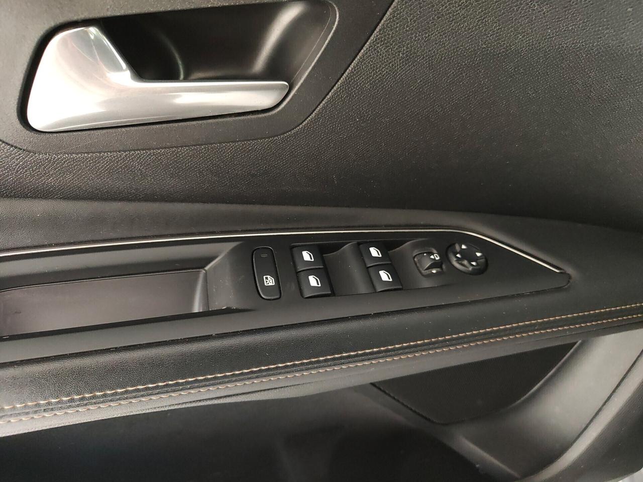 Peugeot 3008 BlueHDi 130 S&S EAT8 GT