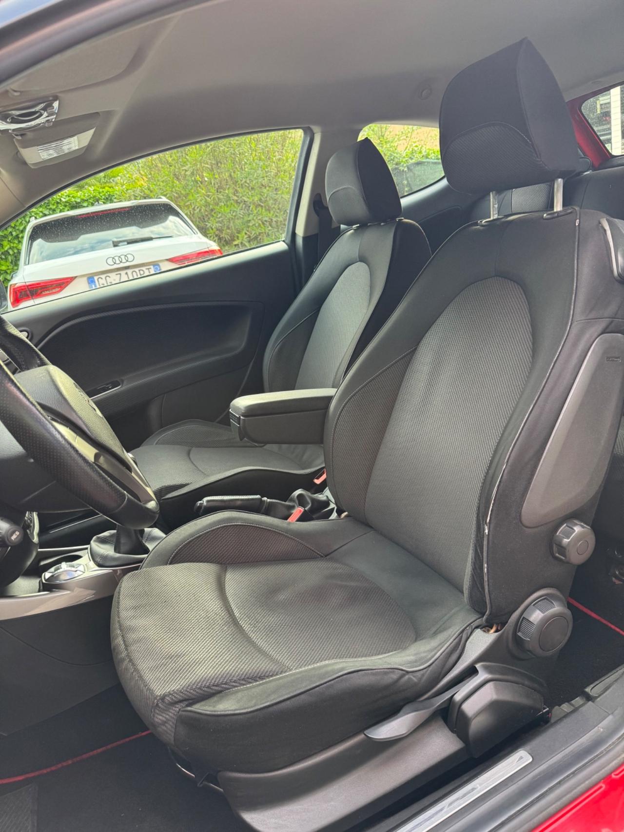 Alfa Romeo MiTo 1.4 T 155 CV Distinctive Sport Pack