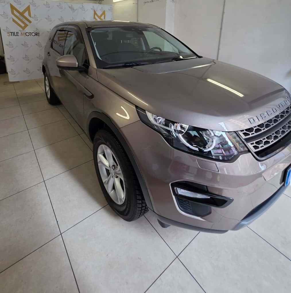Land Rover Discovery Sport HSE Luxury StileMotori