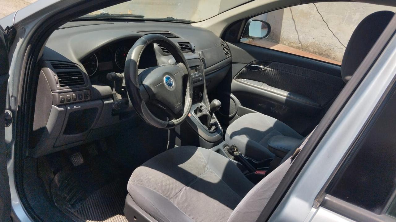 Fiat Croma 1.9 Multijet 16V Must
