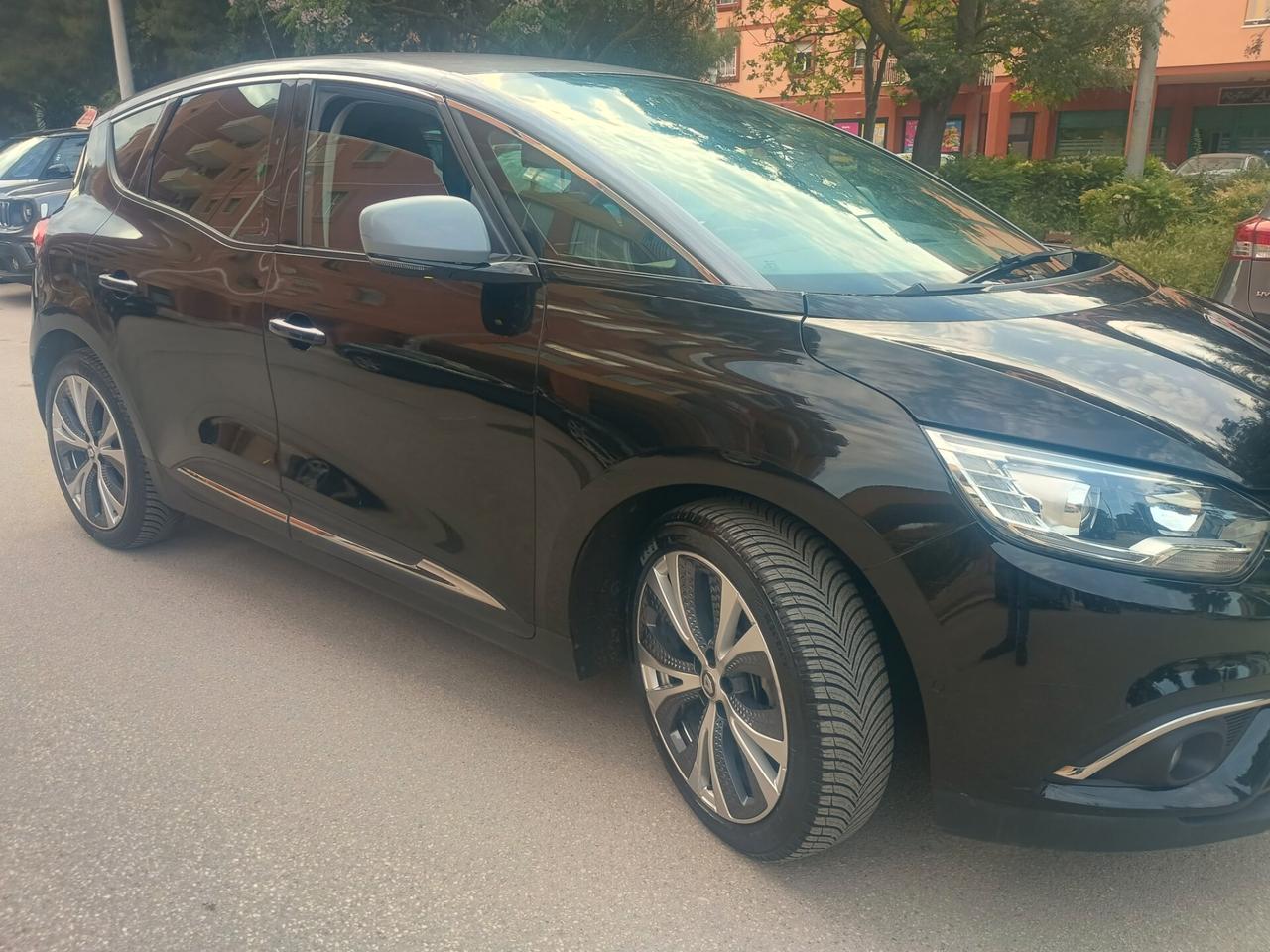 Renault Scenic 1.5 dCi 110 CV Energy Intens GANCIO TRAINO