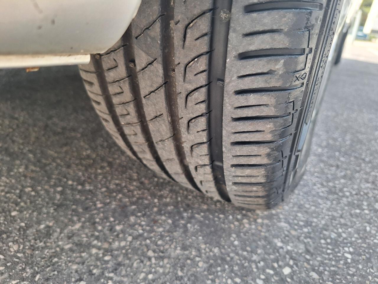 Ford Fiesta 1.2 Benzina NEOPATENTATI