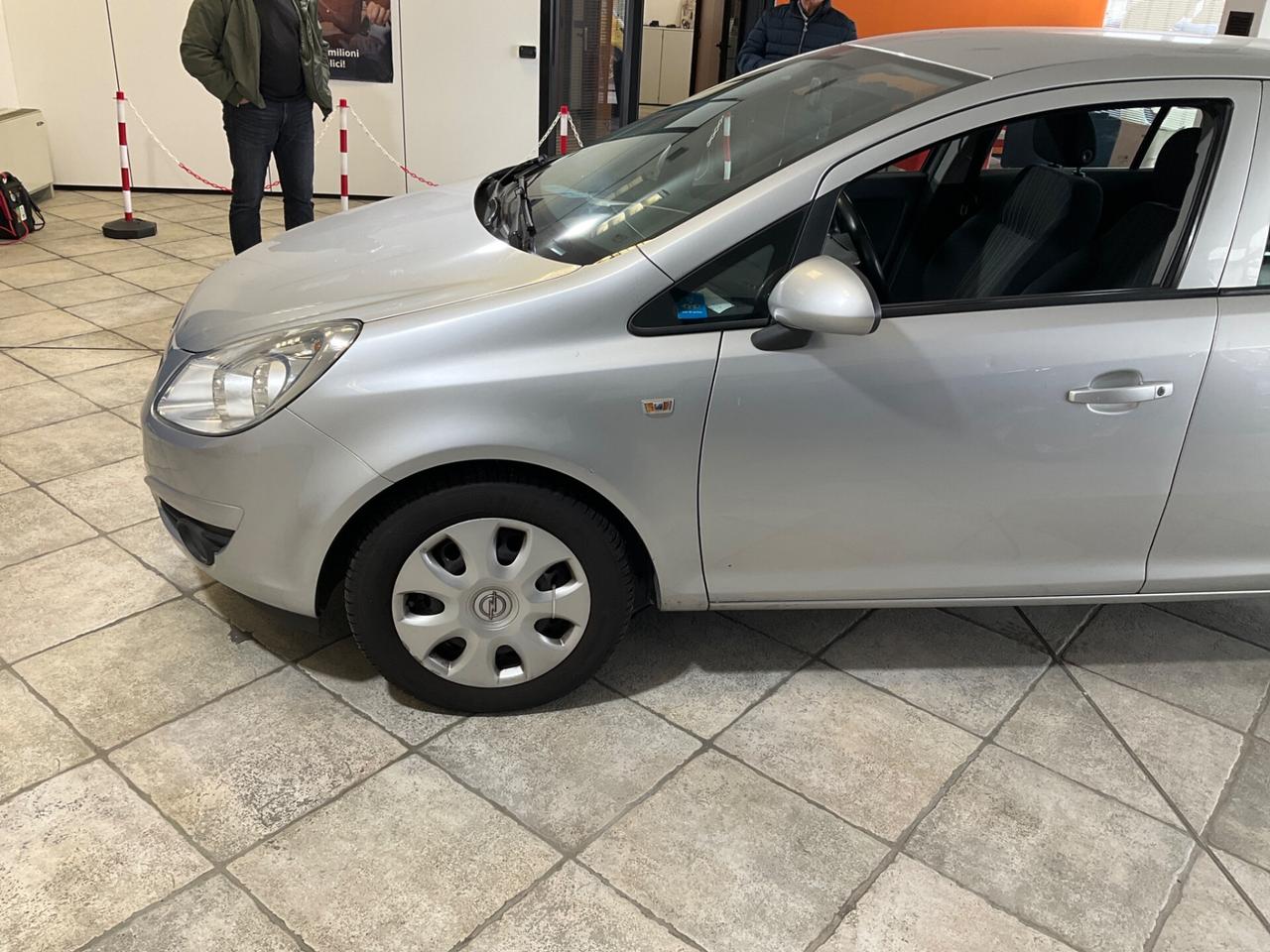 Opel Corsa 1.0 12V 5 porte Enjoy