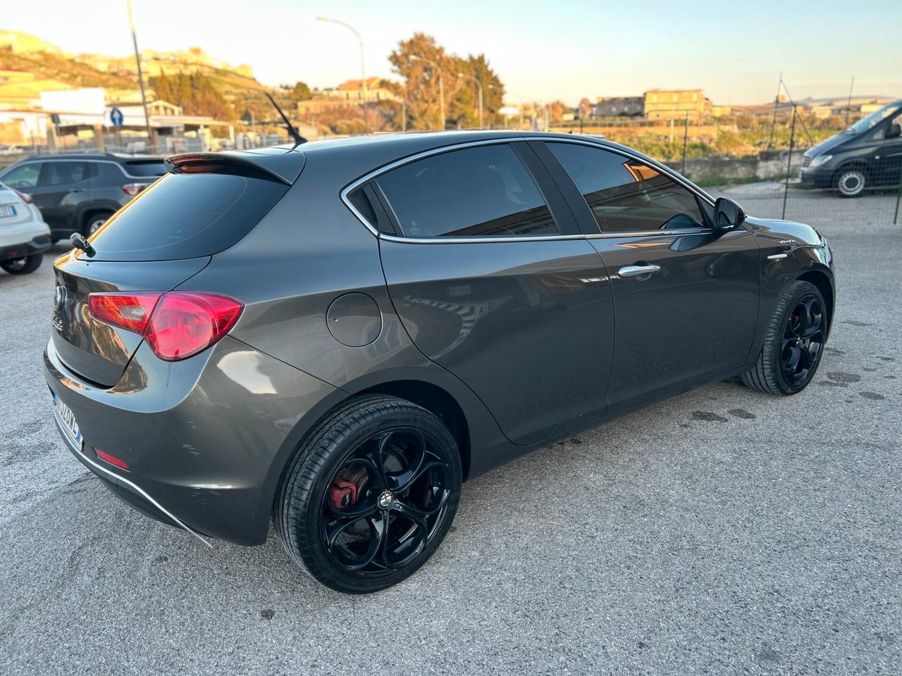 Alfa Romeo Giulietta 1.6 JTDm-2 105 CV Exclusive