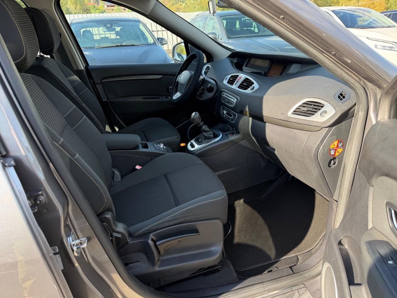 Renault SCENIC XMOD 1.5dCi 110CV