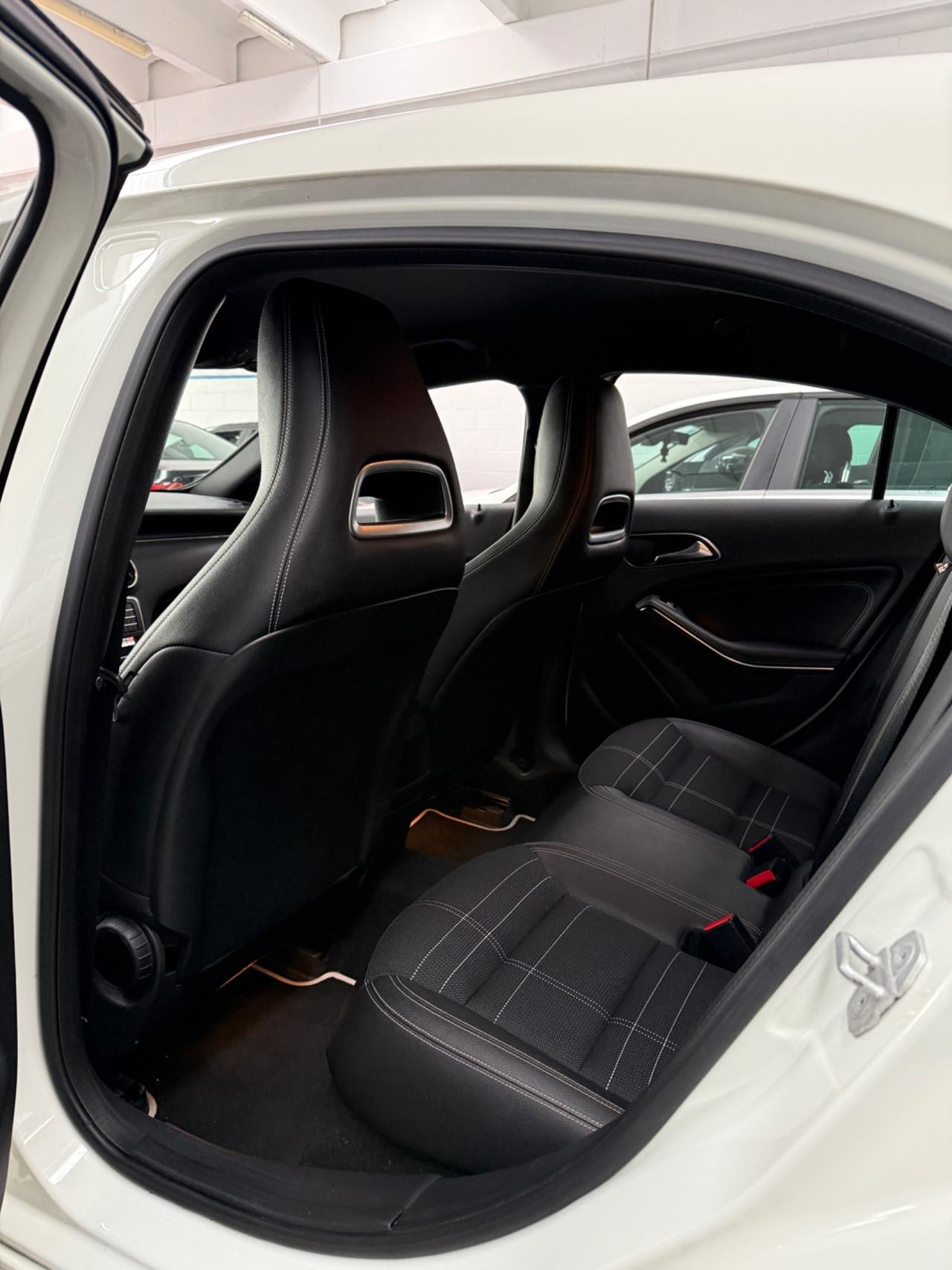 Mercedes-benz A 180 Sport 122cv Benzina