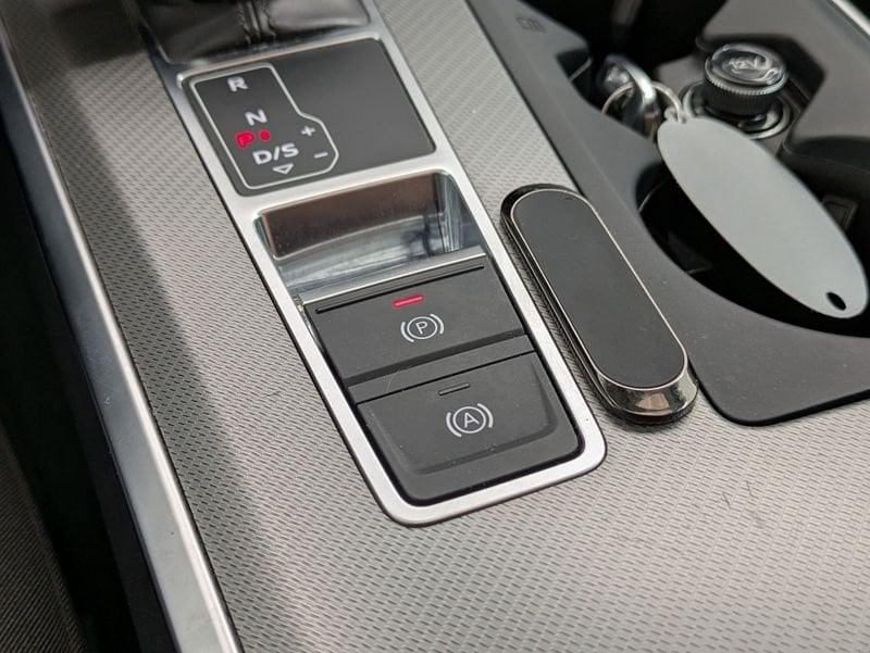 Audi A6 5ª SERIE 40 2.0 TDI quattro ultra S tronic Bus