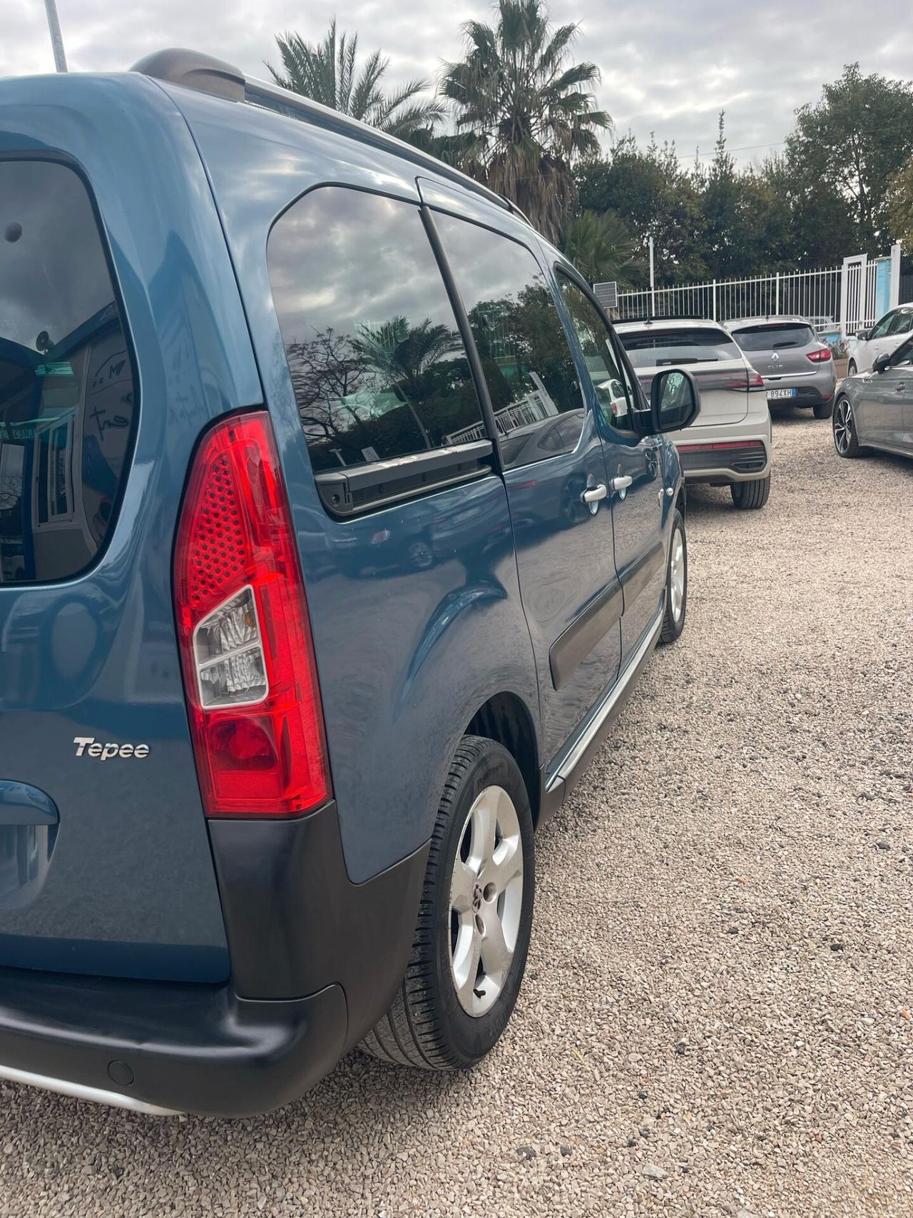 Peugeot Partner Tepee 1.6 HDi 115CV Outdoor