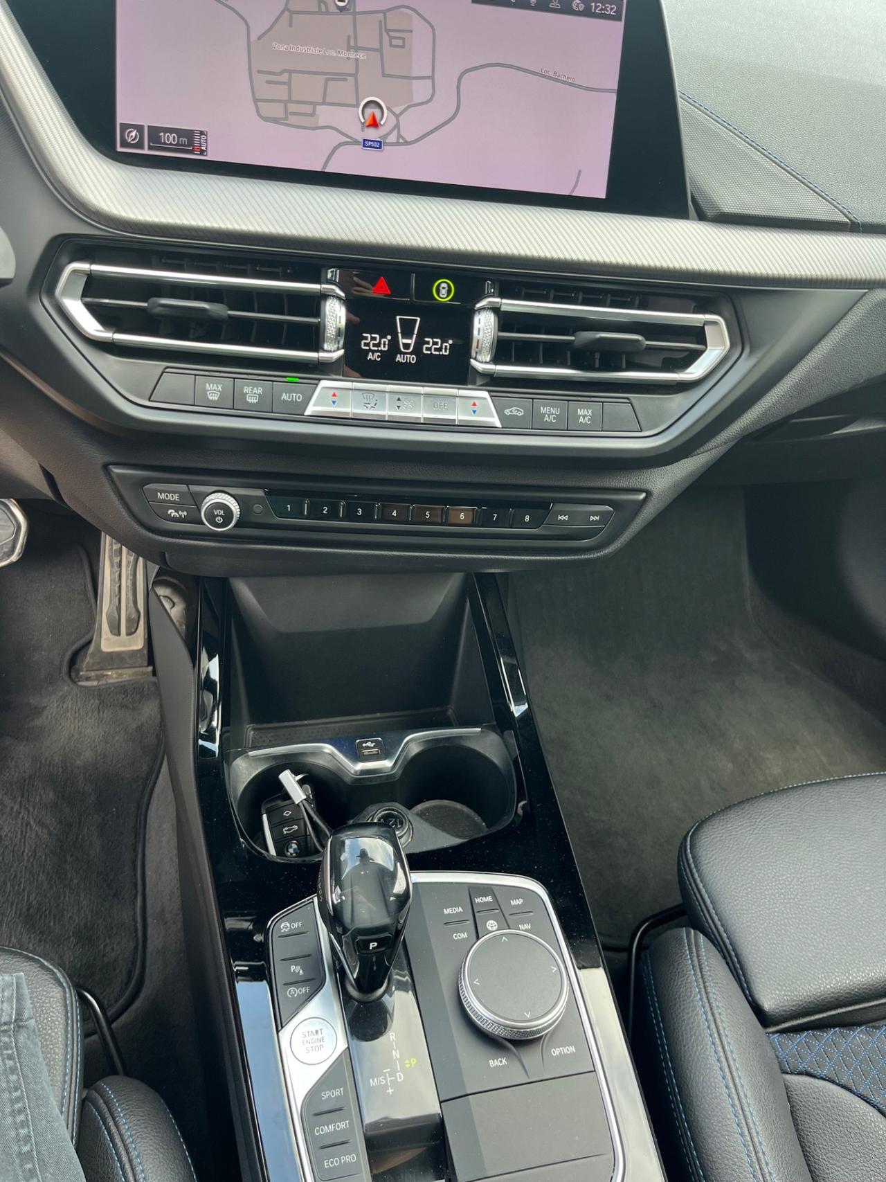 Bmw 116 116d 5p. Msport