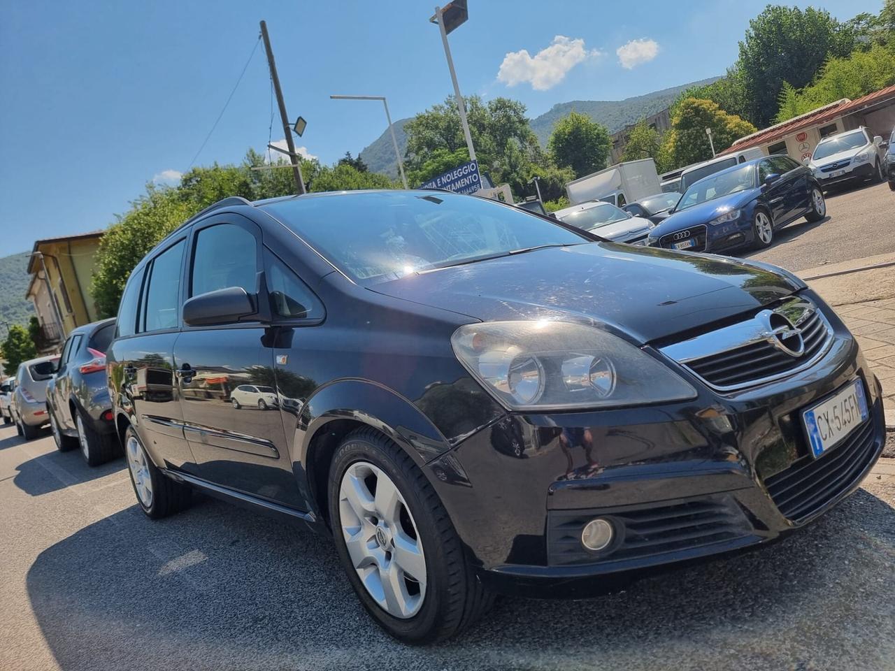 Opel Zafira 1.9 CDTI 101CV Club