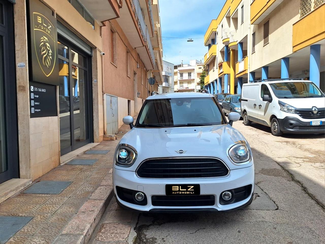 Mini Cooper Countryman 1.5 One D Hype