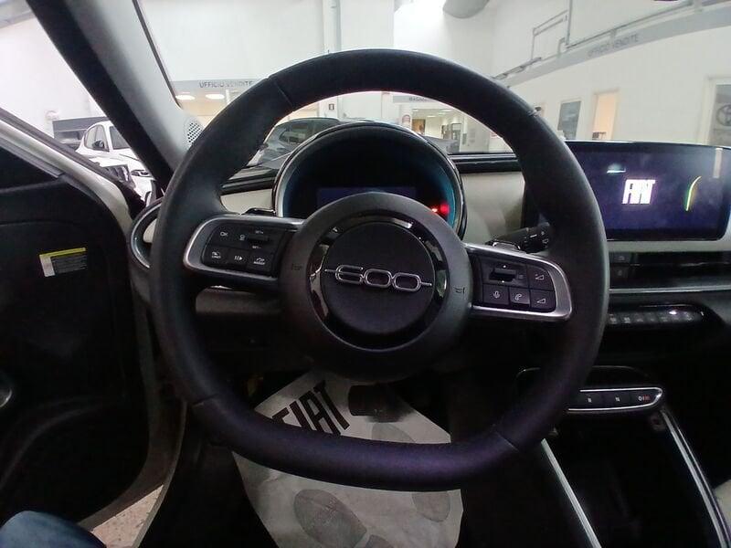 FIAT 600 (2023-->) Hybrid 110 CV DCT MHEV La Prima
