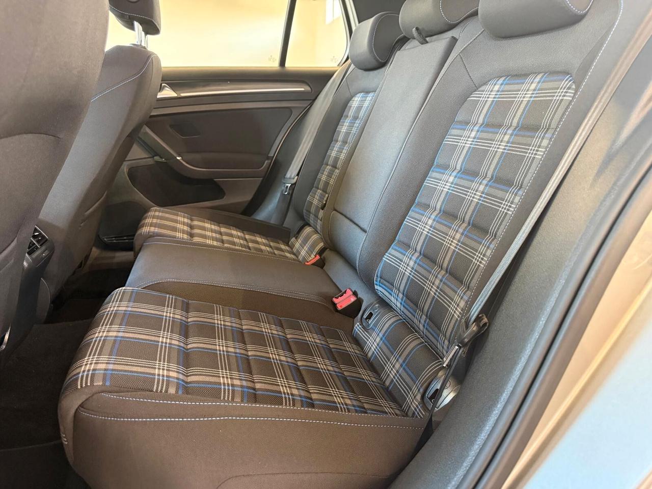 Volkswagen Golf 5p 1.4 tsi Gte plug in Hybrid dsg