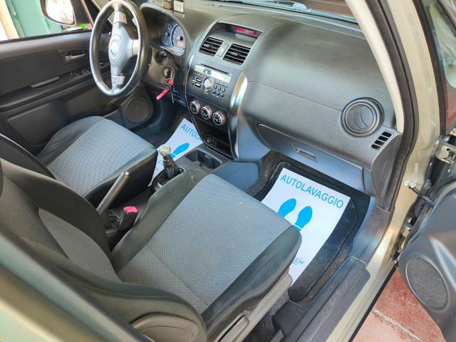 FIAT Sedici 1.6 BENZ./ G.P.L. 4x4 Emotion