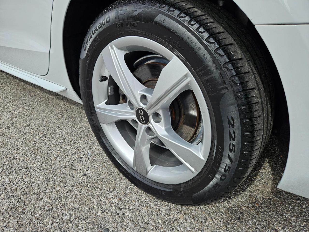 Audi A4 Avant 35 2.0 tdi mhev Business Advanced 163cv s-tronic