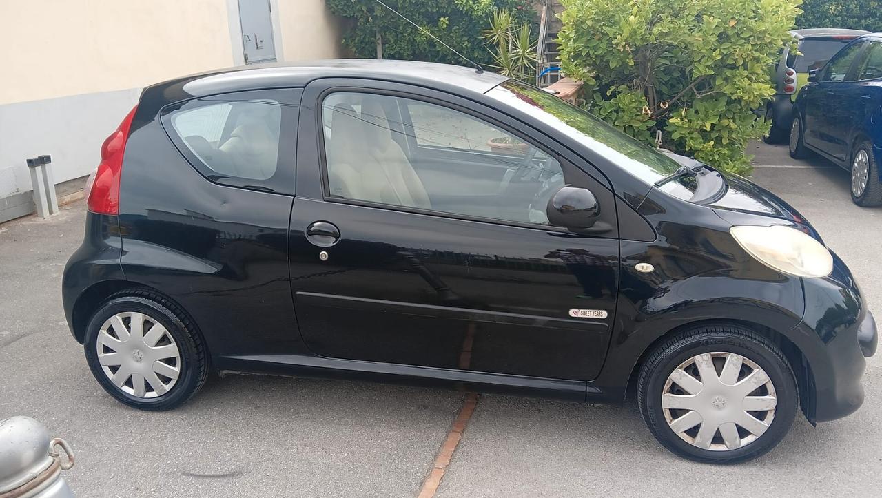 Peugeot 107 1.0 68CV 3p. Sweet Years