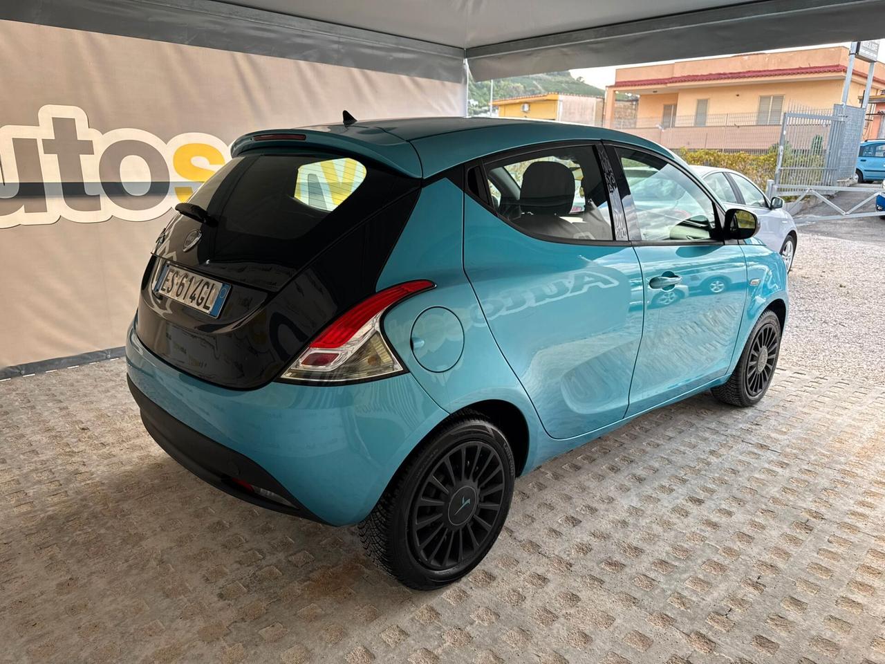 Lancia Ypsilon 1.2 69 CV 5 porte