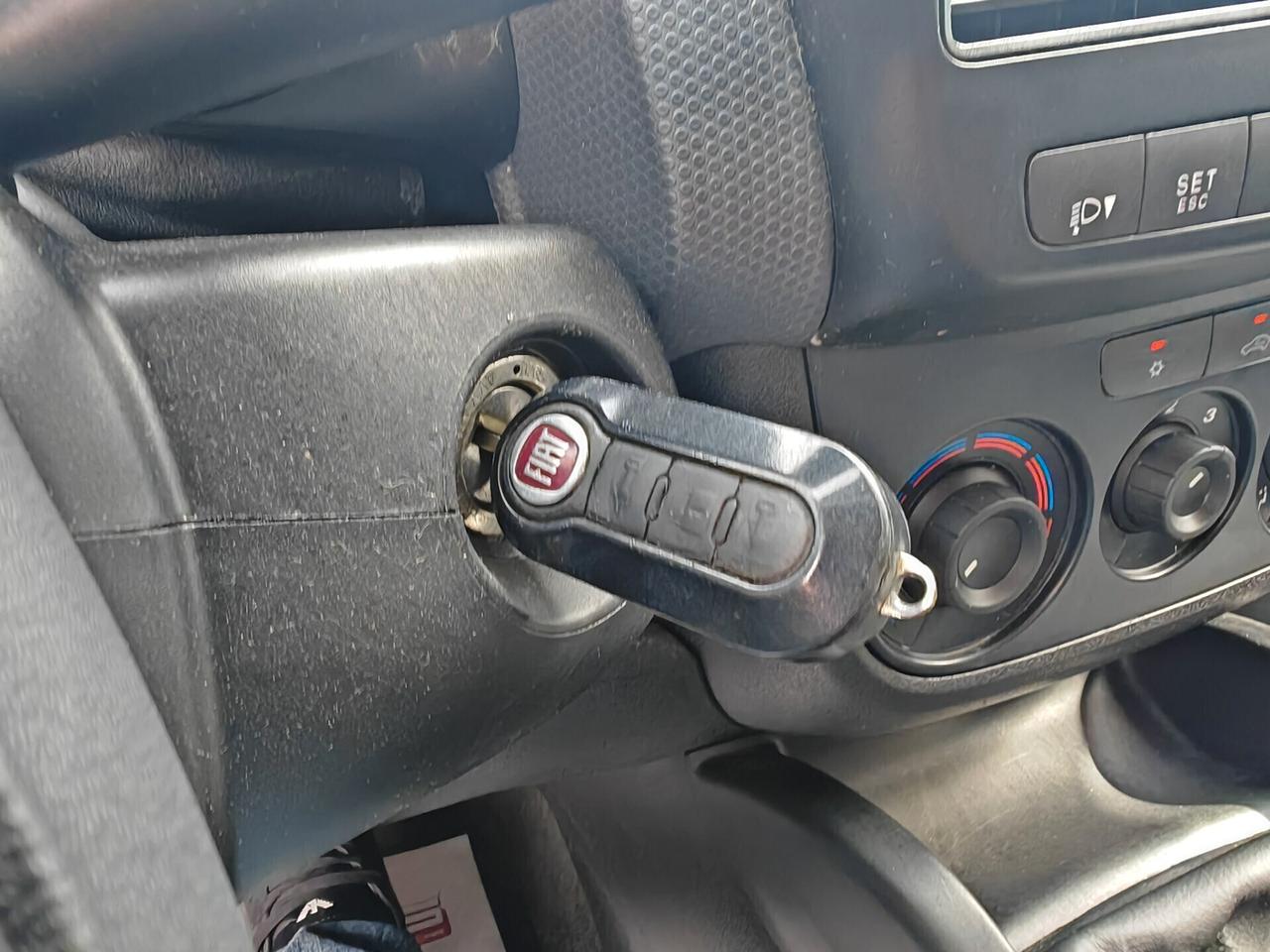 Fiat Doblo 1,6 diesel 02/2010 CV105 POSTI SETTE