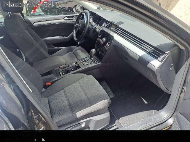 VOLKSWAGEN Passat Passat Berlina 1.6 tdi Business 120cv dsg GB253CH
