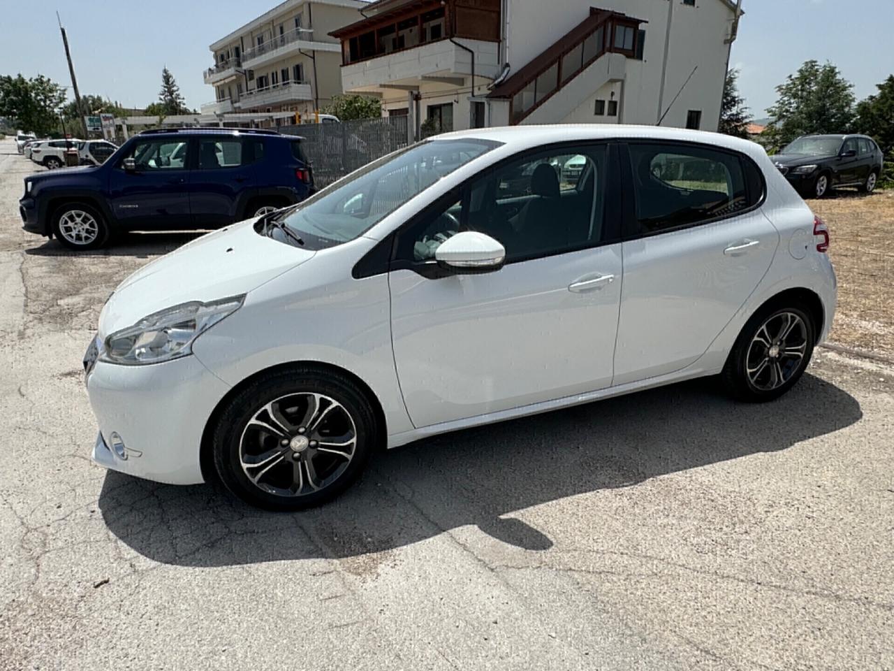 Peugeot 208 1.4 VTi 95 CV GPL Allure