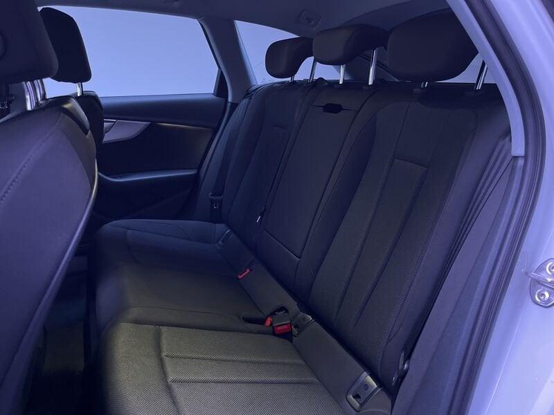 Audi A4 AVANT 35 TDI S TRONIC