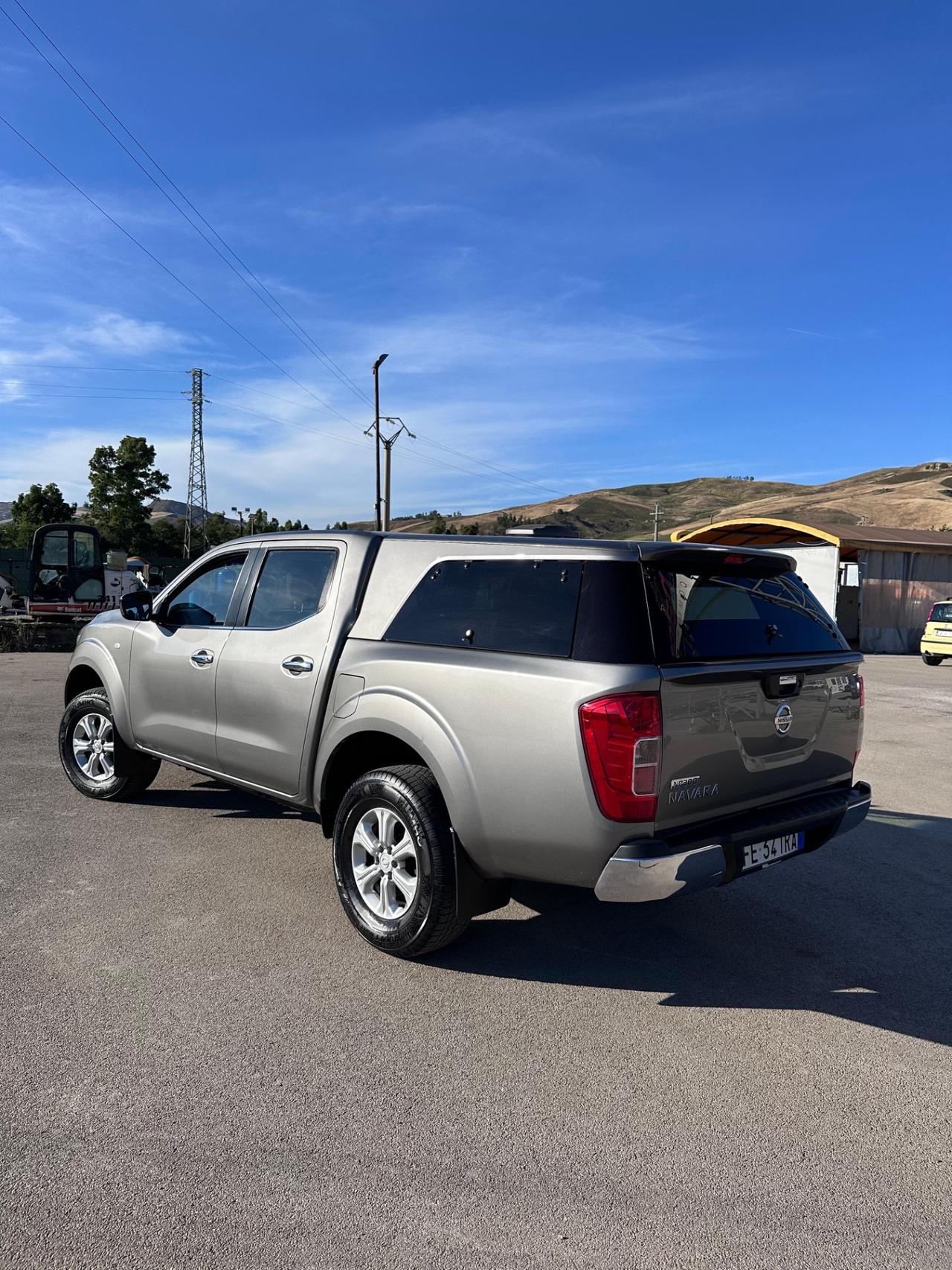 Nissan Navara 2.3 dCi 4WD King Cab Acenta