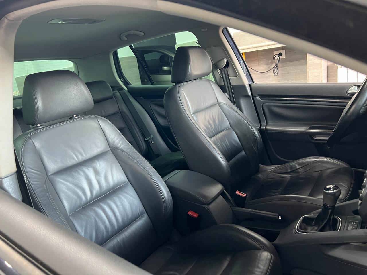 Volkswagen Golf 1.9 TDI DPF 5p. GT Sport