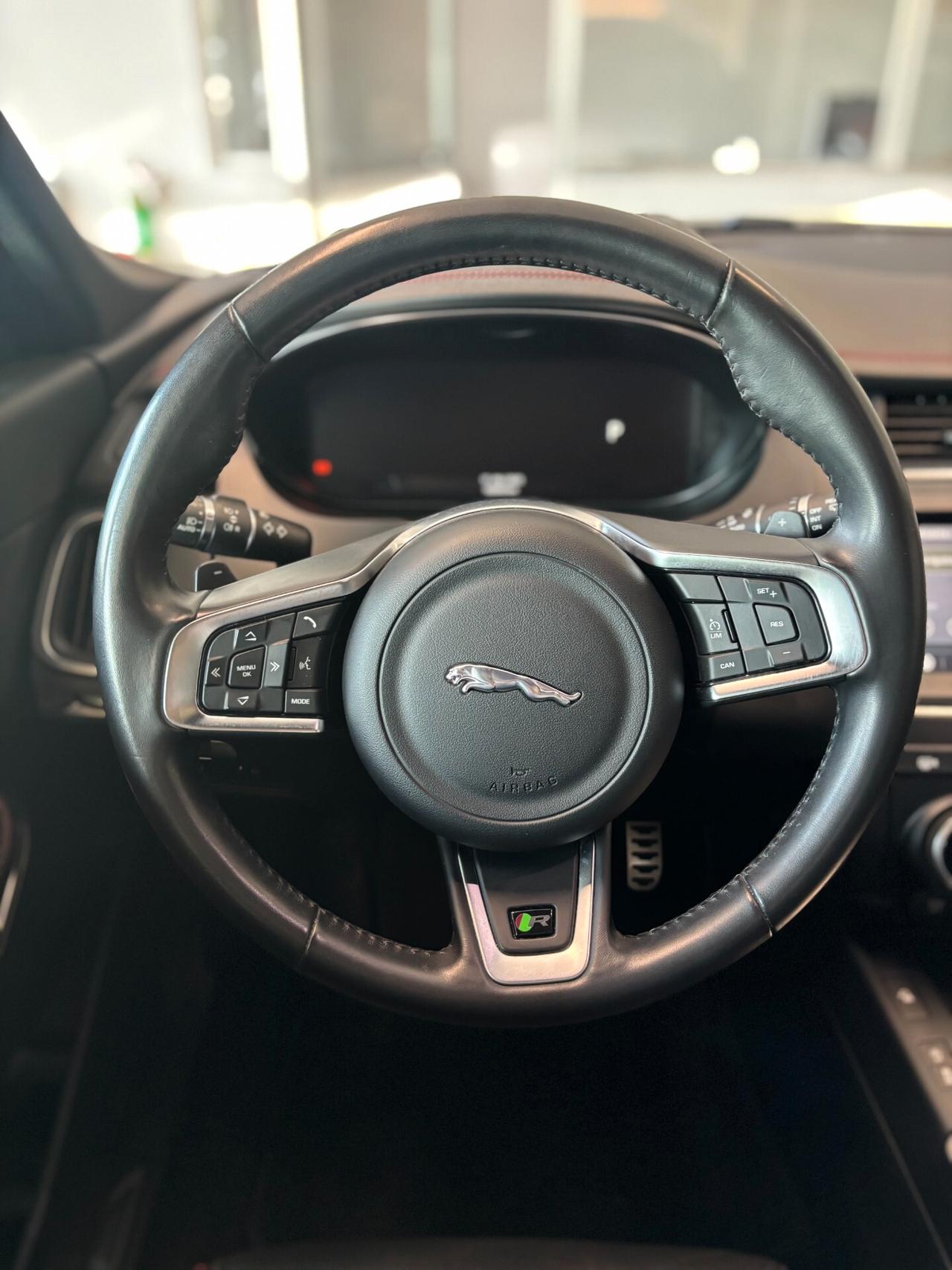 Jaguar E-Pace aguar E-Pace 2.0 R-dynamic Chequered Flag*AWD*TAGLIANDI JAGUAR