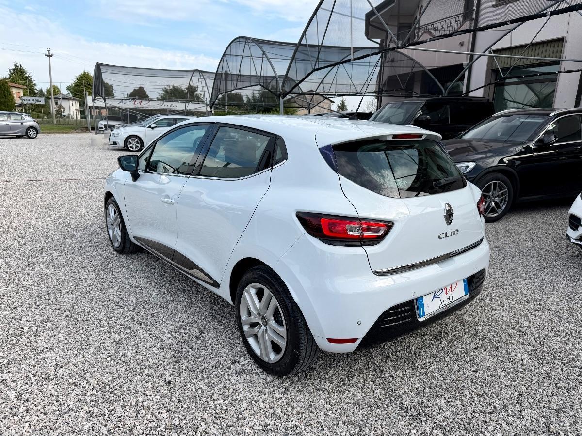 Renault Clio 0.9 tce Moschino Intens 90cv