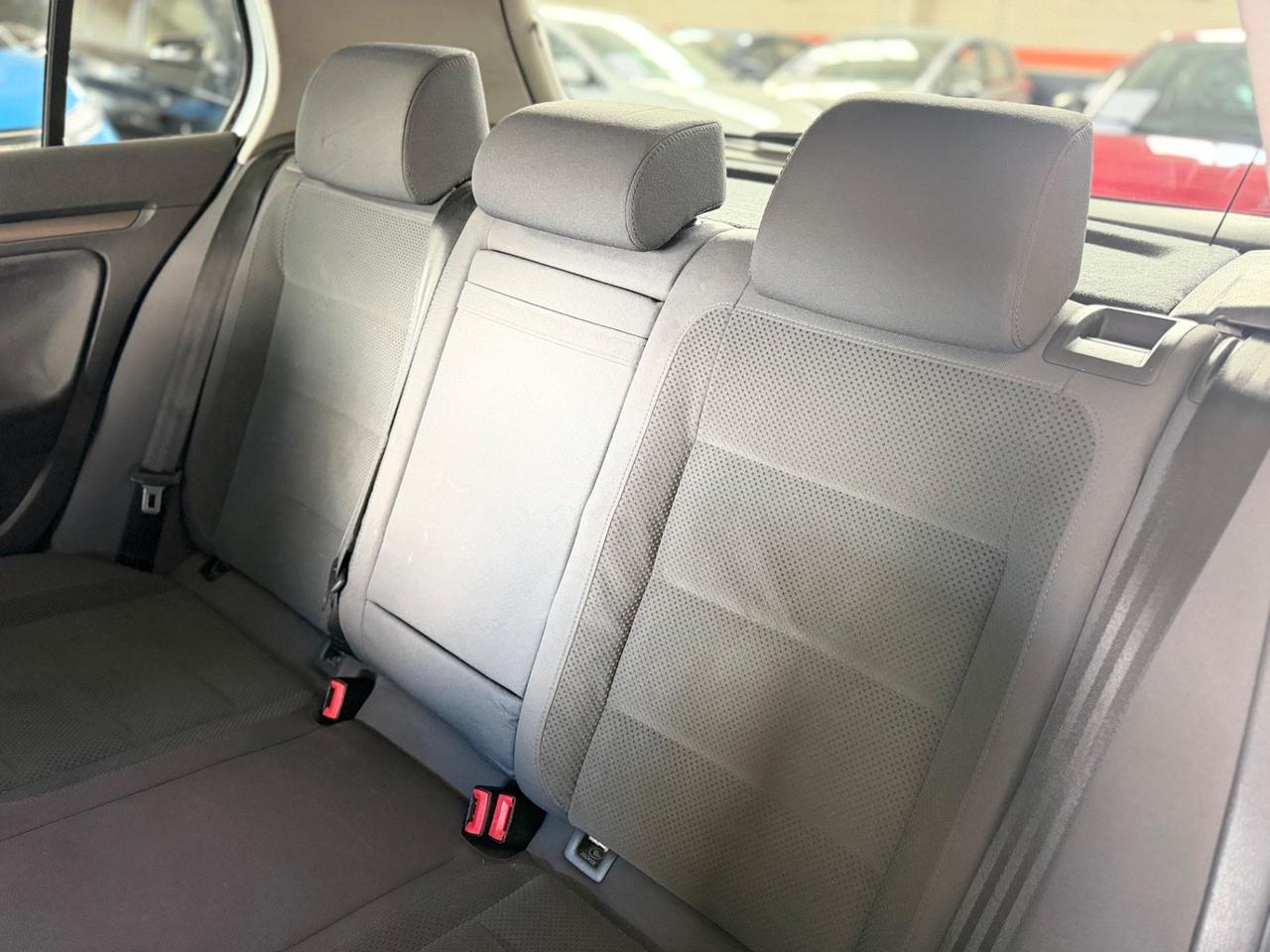 Volkswagen Golf comfortline 1.6 METANO NEOPATENTATI