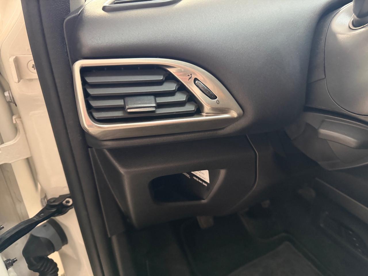 Lancia Ypsilon 1.2 Benzina 69 CV Platinum