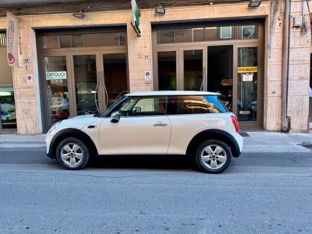 Mini Cooper 1.5 D 95 CV - In Garanzia