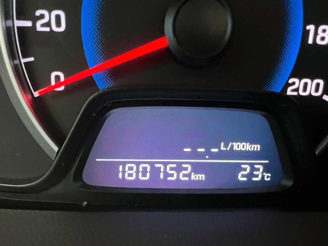 HYUNDAI I10 1.0 MPI Style - 2013