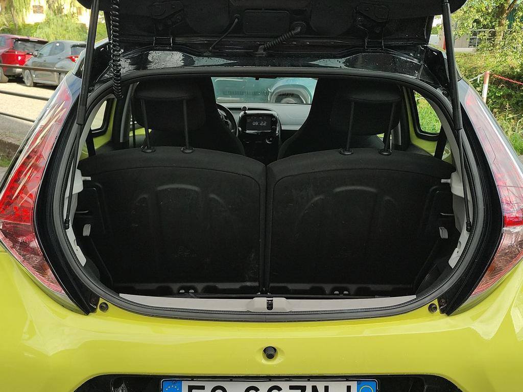 Toyota Aygo 1.0 x-cite 5p m-mt