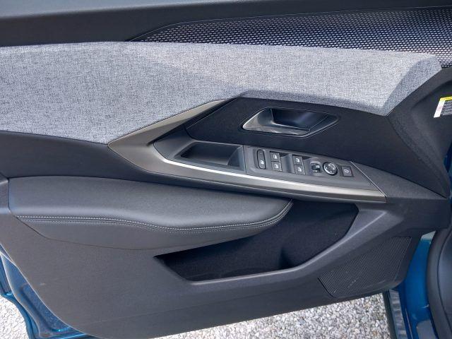 PEUGEOT 3008 Hybrid 145 e-DCS6 GT