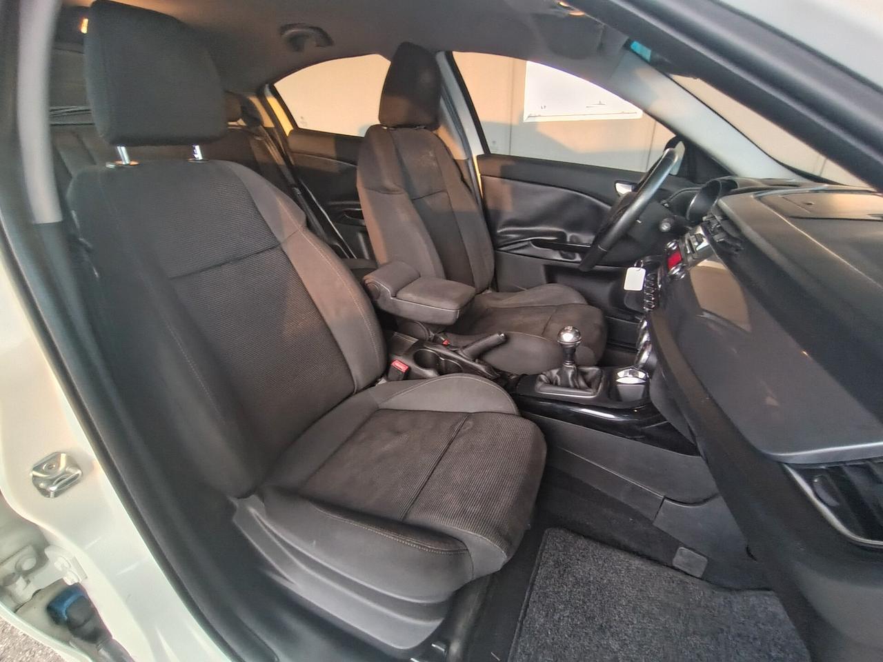 Alfa Romeo Giulietta 1.6 JTDm-2 105 CV Exclusive