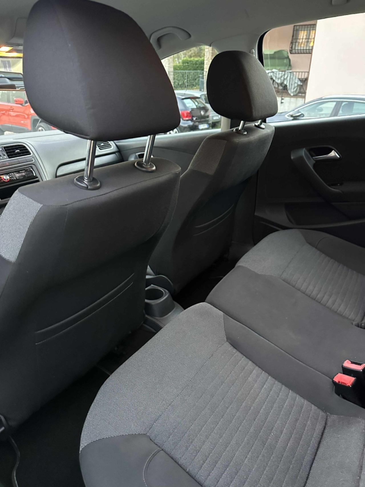 Volkswagen POLO 1.4 5P COMFORTLINE NEOPAT KMCERT