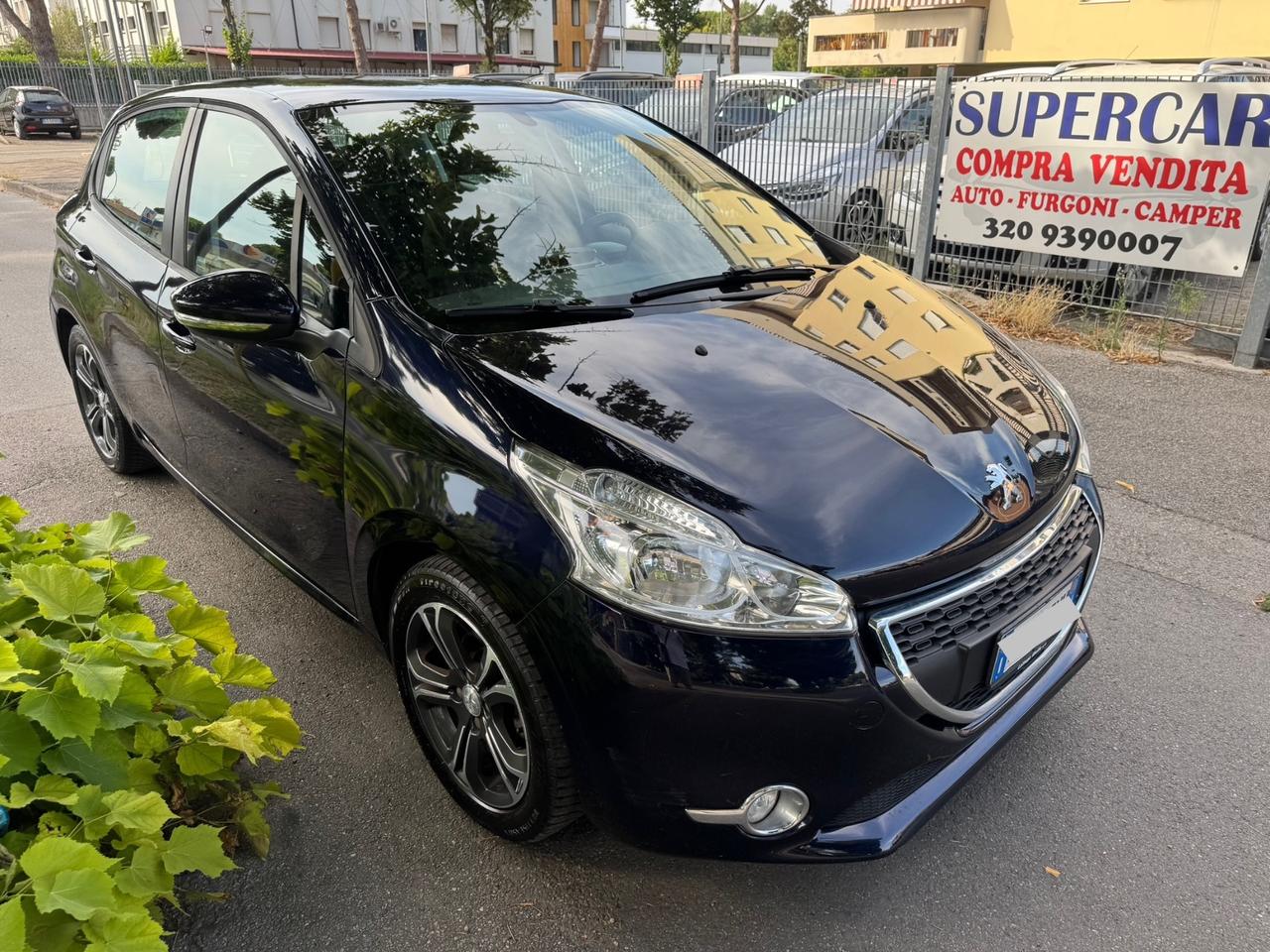Peugeot 208 1.4 HDi 68 CV 5 p Allure garanzia 12 mesi