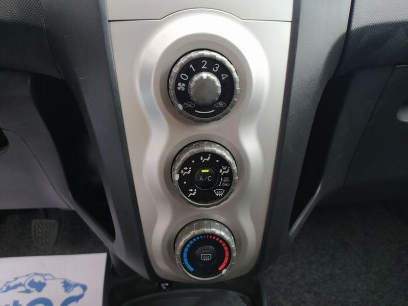 Toyota Yaris Yaris 5p 1.0 Sol