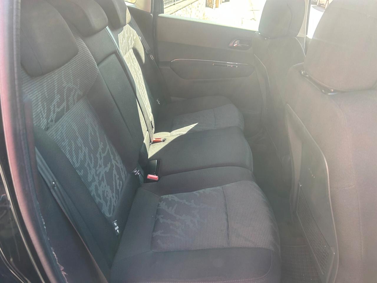 Peugeot 3008 1.6 e-HDi 112CV cambio robotizzato S.&S. Premium