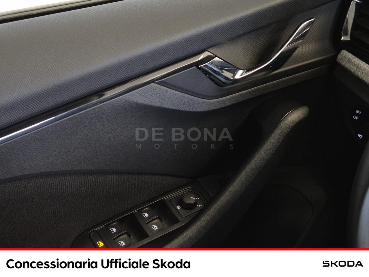 Skoda Kamiq 1.0 tsi black dots 95cv