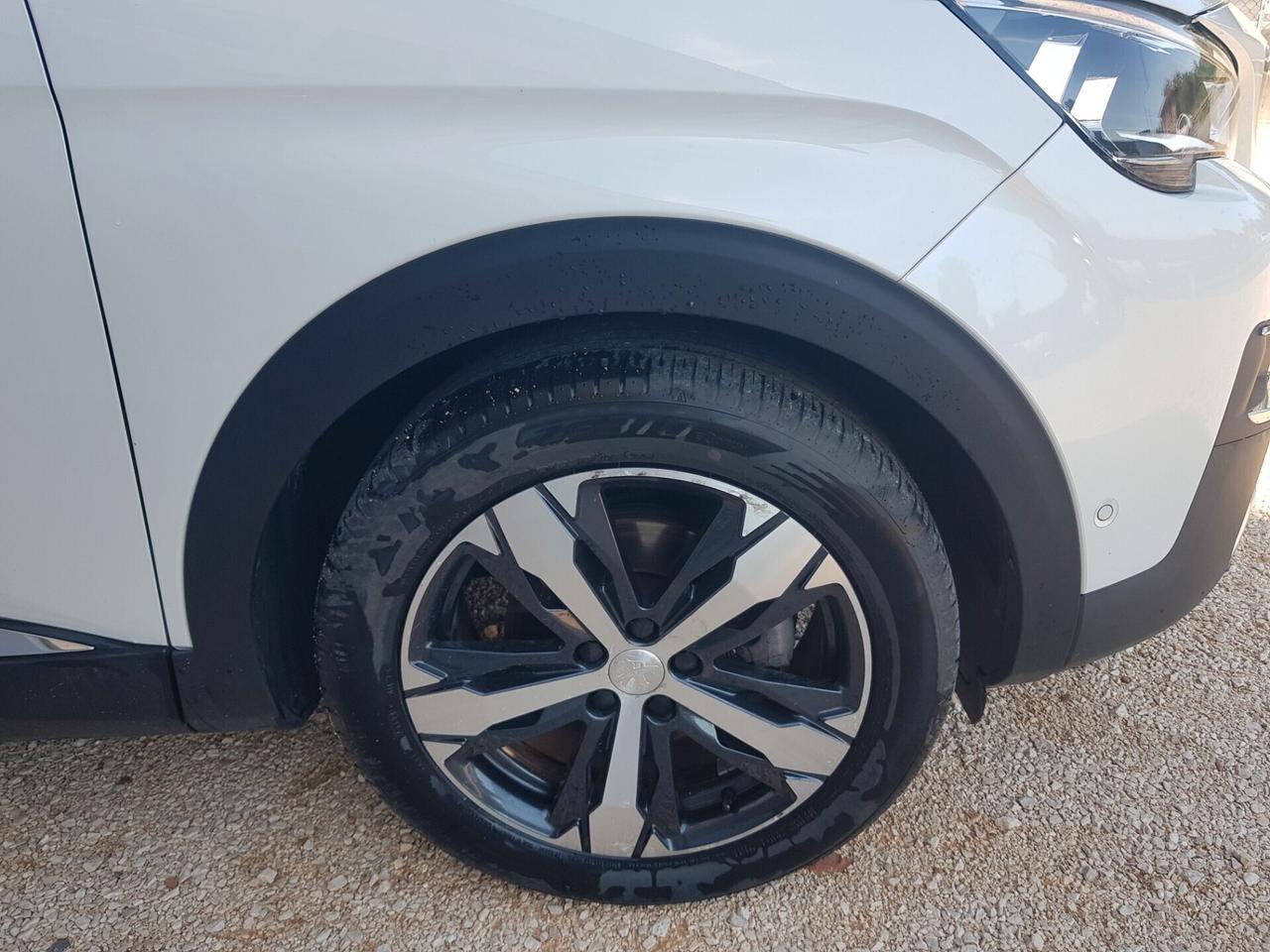 Peugeot 3008 BlueHDi 120 S&S EAT6 Allure