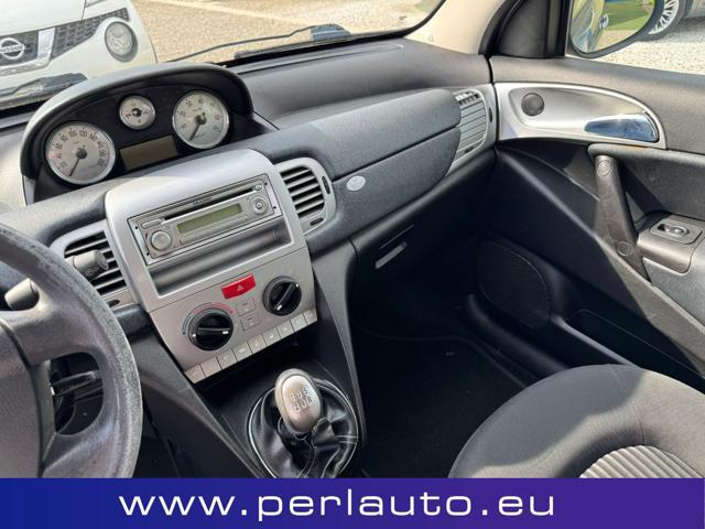 LANCIA Ypsilon 1.2 Versus