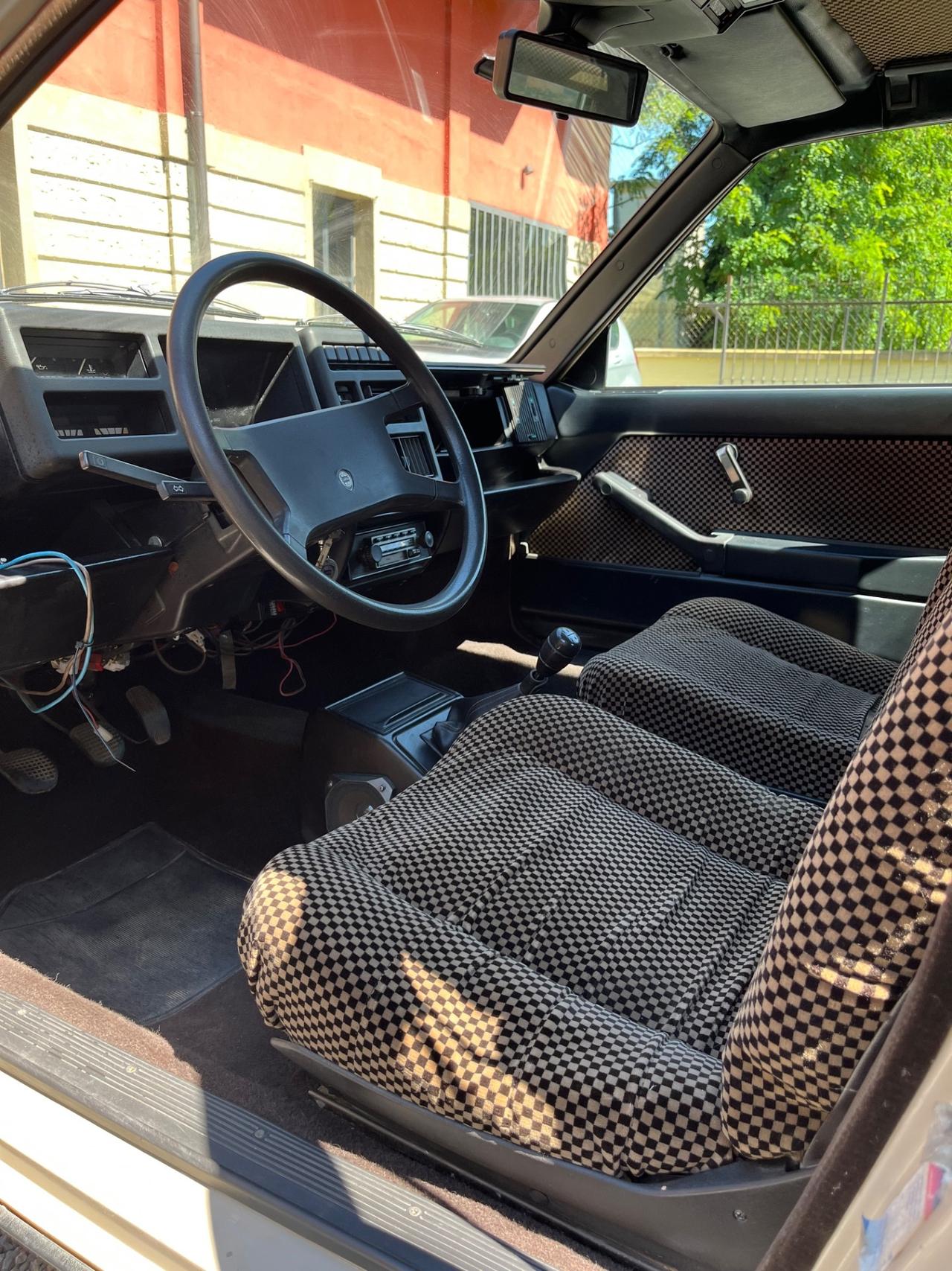 Lancia Delta 1.3