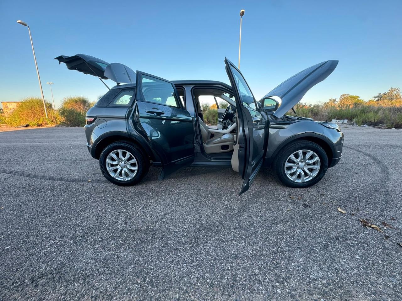 Range Evoque 2.0 TD4 2018 SOLO 134.000 KM