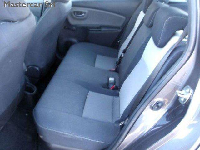 TOYOTA Yaris Yaris III 5p 1.5h Business (Finanziabile)-GB479GZ